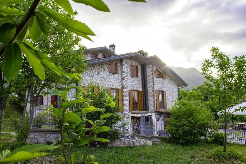 Agriturismo Il Castagneto Супино Экстерьер фото